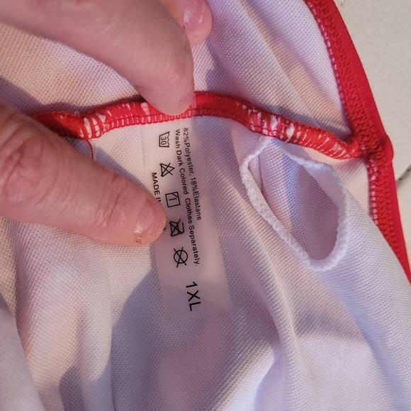 Red Bay Watch swim suit XL - Picture 4 of 4